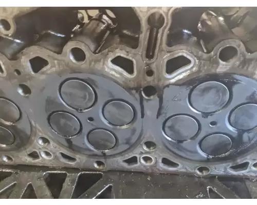 PACCAR MX13 Cylinder Head