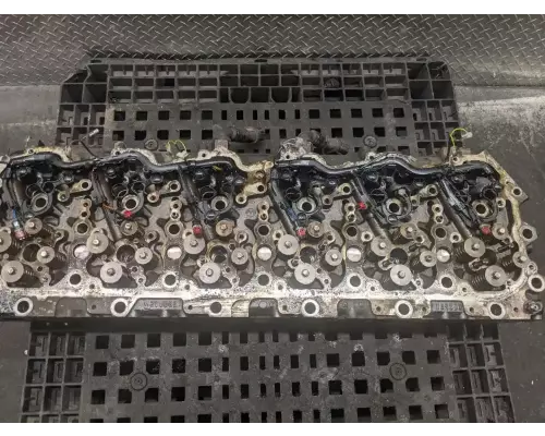 PACCAR MX13 Cylinder Head