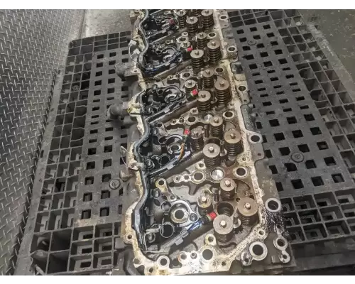 PACCAR MX13 Cylinder Head