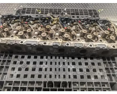 PACCAR MX13 Cylinder Head