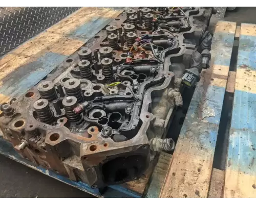 PACCAR MX13 Cylinder Head