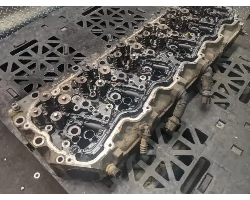 PACCAR MX13 Cylinder Head