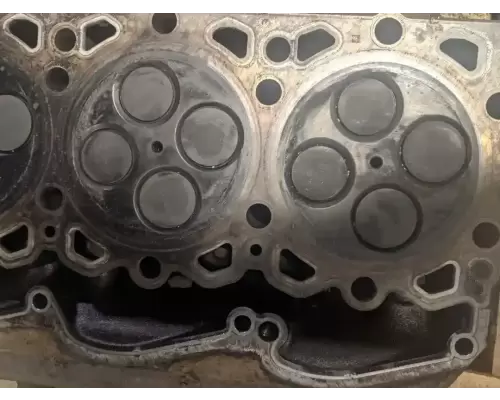 PACCAR MX13 Cylinder Head