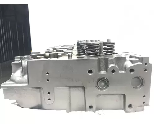 PACCAR MX13 Engine Cylinder Head