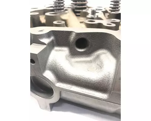 PACCAR MX13 Engine Cylinder Head