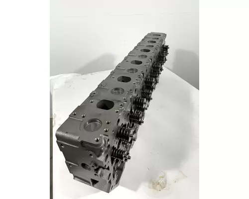 PACCAR MX13 Engine Cylinder Head