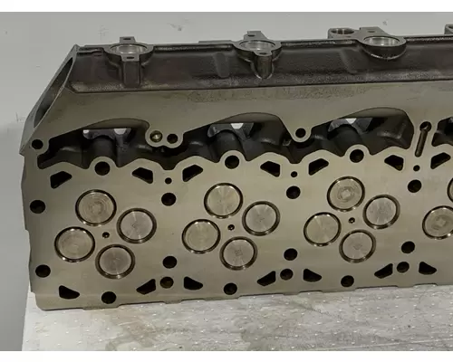 PACCAR MX13 Engine Cylinder Head