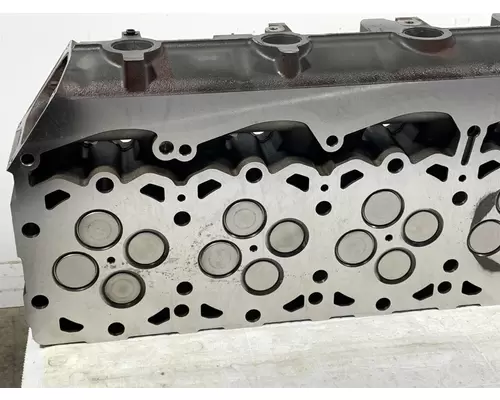 PACCAR MX13 Engine Cylinder Head