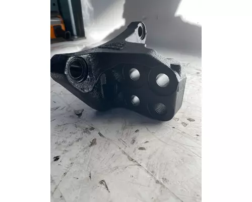 PACCAR MX13 Engine Mounts