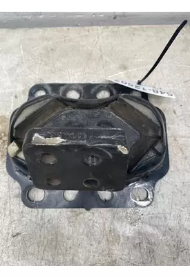 PACCAR MX13 Engine Mounts