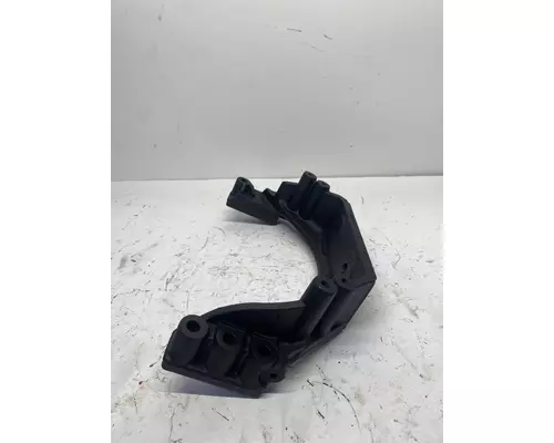 PACCAR MX13 Engine Mounts