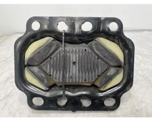 PACCAR MX13 Engine Mounts