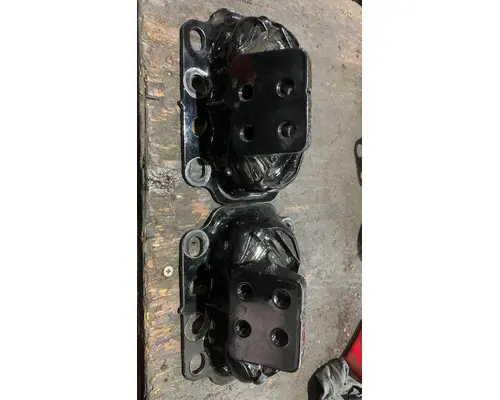 PACCAR MX13 Engine Mounts