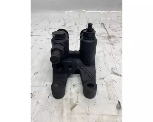 PACCAR MX13 Engine Oil & Fuel Manifold