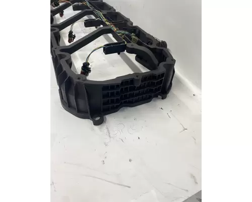 PACCAR MX13 Valve Cover