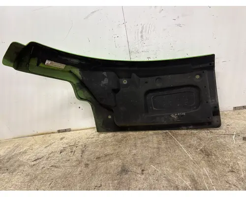 PACCAR N35-1069-002 Fender Extension