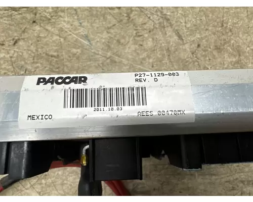 PACCAR P27-1129-003 Fuse Box