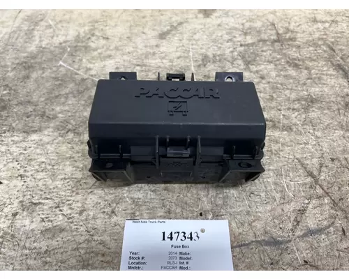 PACCAR P27-1135-0100 Fuse Box