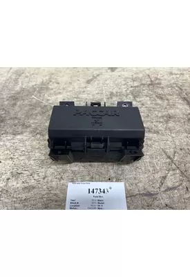 PACCAR P27-1135-0100 Fuse Box
