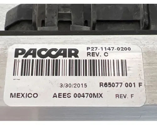 PACCAR P27-1147-0200 Fuse Box