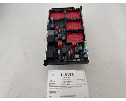 PACCAR P27-1147-0200 Fuse Box