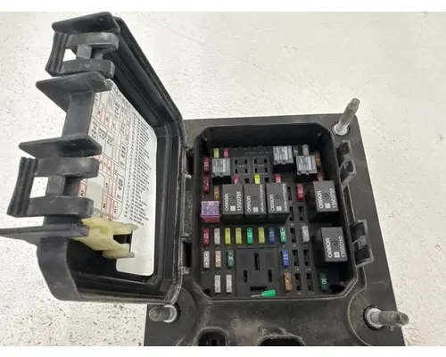 PACCAR P27-1147-0300 Fuse Box