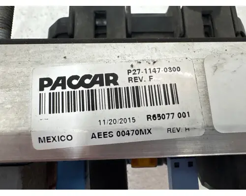 PACCAR P27-1147-0300 Fuse Box