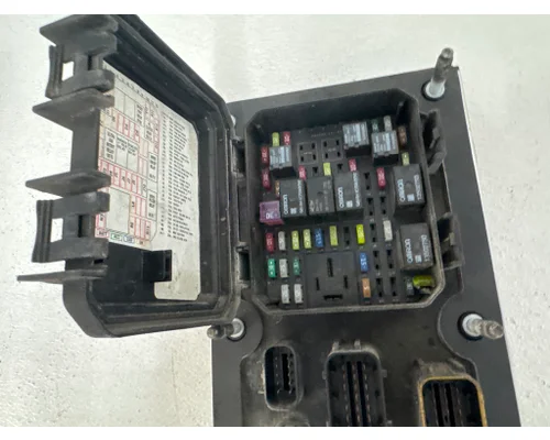 PACCAR P27-1147-0300 Fuse Box