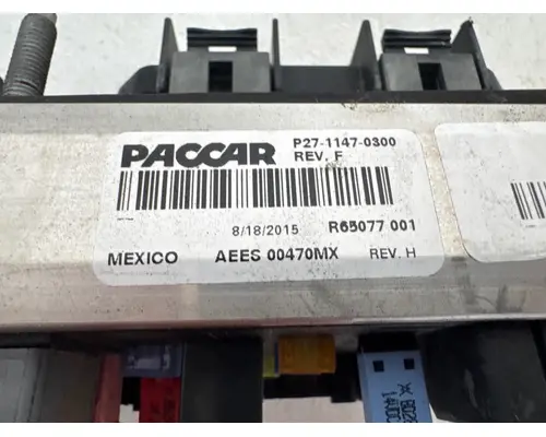 PACCAR P27-1147-0300 Fuse Box