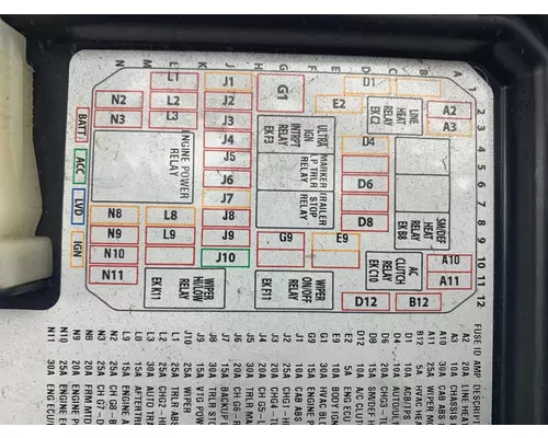 PACCAR P27-1147-0401 Fuse Box