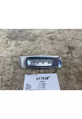 PACCAR P54-1194-100 Lighting