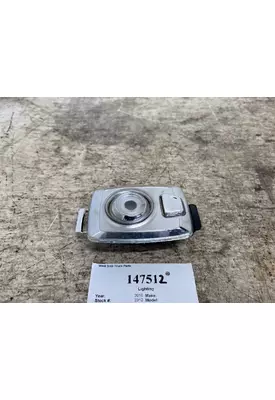 PACCAR P54-1196-100 Lighting