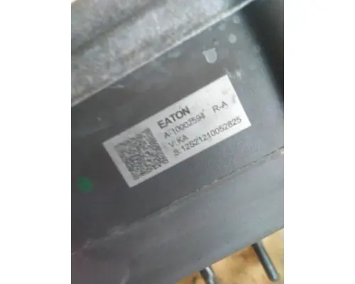 PACCAR PO-16F112C TRANSMISSION SHIFT COVER