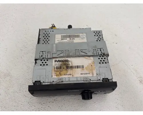 PACCAR PP105266-5403211 Radio