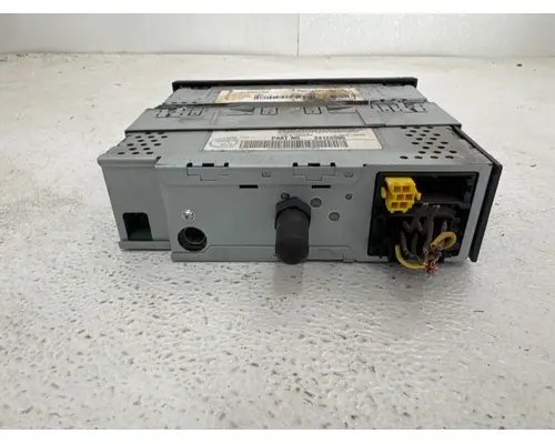 PACCAR PP105266-5403211 Radio