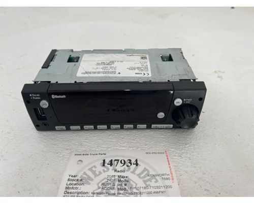 PACCAR PP107180-7103211200 Radio