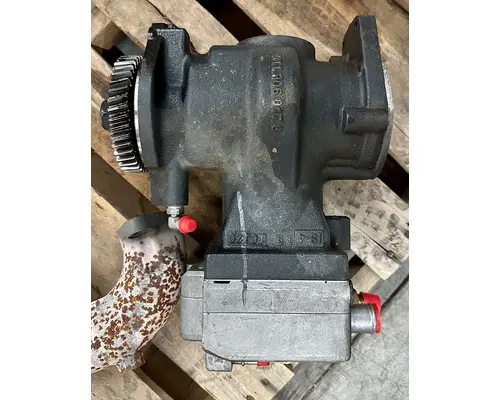 PACCAR PX-9 Air Compressor