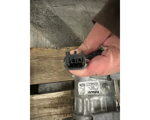 PACCAR PX-9 Air Conditioner Compressor