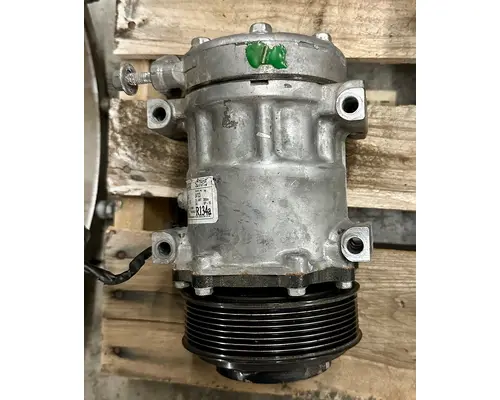 PACCAR PX-9 Air Conditioner Compressor