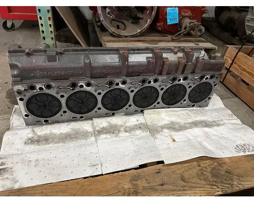 PACCAR PX-9 Cylinder Head
