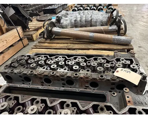 PACCAR PX-9 Cylinder Head