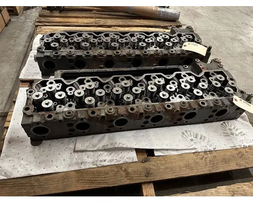 PACCAR PX-9 Cylinder Head