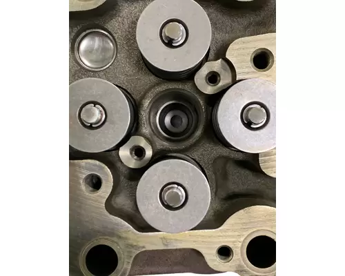 PACCAR PX9 Cylinder Head