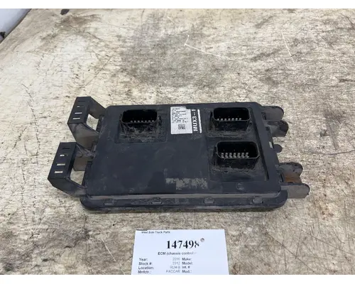 PACCAR Q21-1077-3-103 ECM (chassis control module)