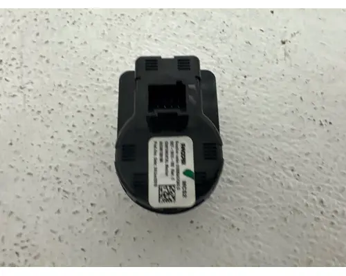PACCAR Q27-1012-102 Dash  Console Switch