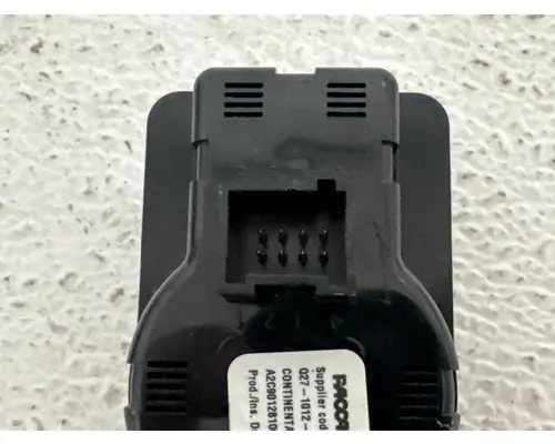 PACCAR Q27-1012-102 Dash  Console Switch