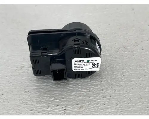 PACCAR Q27-1012-102 Dash  Console Switch