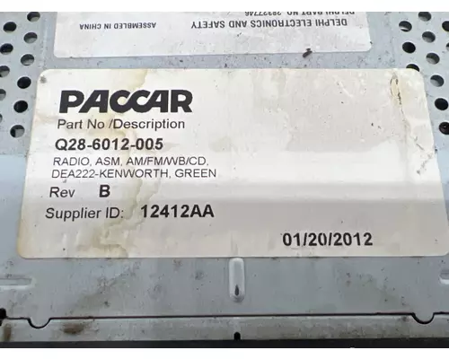 PACCAR Q28-6012-005 Radio