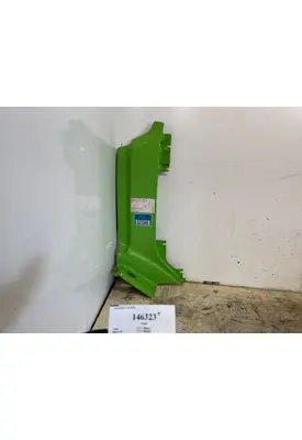 PACCAR R22-6152 Cowl