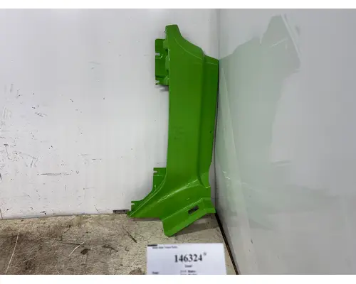 PACCAR R22-6152 Cowl